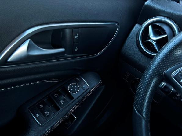 Mercedes-Benz GLA I (X156) Рестайлинг с пробегом 2019 года, цена 2 997 500 рублей, 89087 км, внедорожник, Автокод Объявления