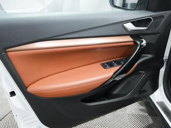 Lada (ВАЗ) Vesta I Рестайлинг (NG) с пробегом 2024 года, цена 1 595 000 рублей, 23000 км, универсал, Автокод Объявления