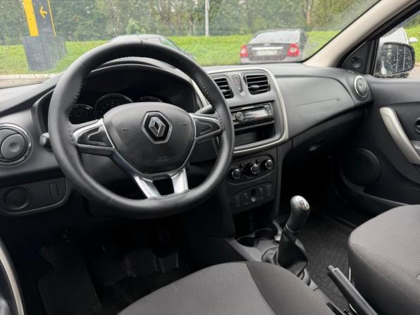 Renault Logan II Рестайлинг с пробегом 2020 года, цена 720 000 рублей, 168011 км, седан, Автокод Объявления