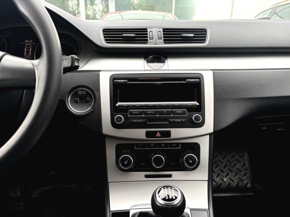 Volkswagen Passat B7 с пробегом 2012 года, цена 1 090 000 рублей, 160490 км, седан, Автокод Объявления
