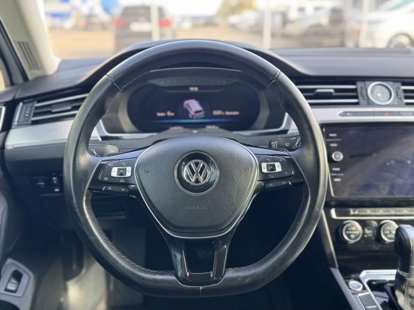 Volkswagen Passat B8 с пробегом 2018 года, цена 1 595 000 рублей, 239154 км, универсал, Автокод Объявления