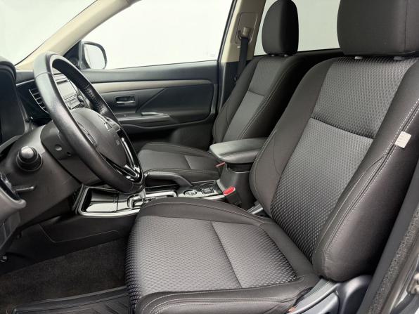 Mitsubishi Outlander III Рестайлинг 2 с пробегом 2017 года, цена 1 850 000 рублей, 114159 км, внедорожник, Автокод Объявления