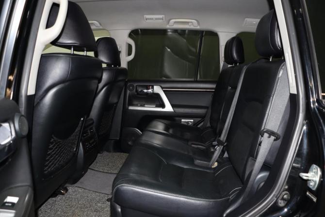 Toyota Land Cruiser 200 Series Рестайлинг 1 с пробегом 2012 года, цена 3 450 000 рублей, 338690 км, внедорожник, Автокод Объявления