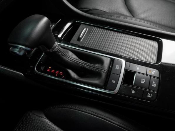 Kia Optima IV Рестайлинг с пробегом 2020 года, цена 2 299 000 рублей, 40570 км, седан, Автокод Объявления