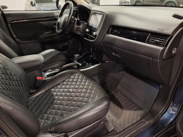 Mitsubishi Outlander III Рестайлинг 3 с пробегом 2021 года, цена 1 900 000 рублей, 167250 км, внедорожник, Автокод Объявления