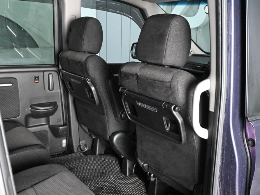 Honda Stepwgn V Рестайлинг Ростов-на-Дону  - изображение 13