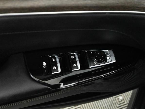 Kia K5 III с пробегом 2020 года, цена 2 575 000 рублей, 37623 км, седан, Автокод Объявления