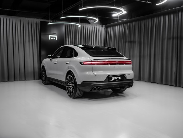 Новый Porsche Cayenne III Рестайлинг 2024 года, цена 23 472 200 рублей, внедорожник, Автокод Объявления
