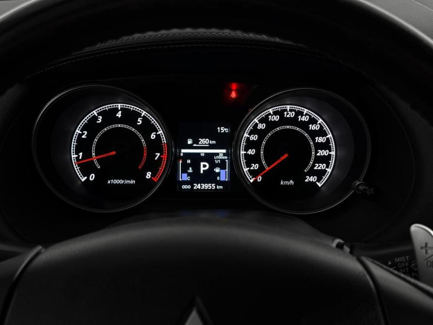 Mitsubishi Outlander II Рестайлинг Санкт-Петербург  - изображение 16