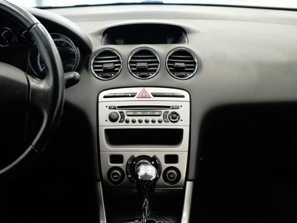 Peugeot 308 I Рестайлинг с пробегом 2012 года, цена 571 000 рублей, 124928 км, хэтчбек, Автокод Объявления