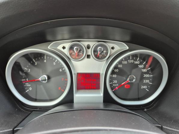 Ford Focus II Рестайлинг с пробегом 2010 года, цена 575 000 рублей, 250946 км, седан, Автокод Объявления