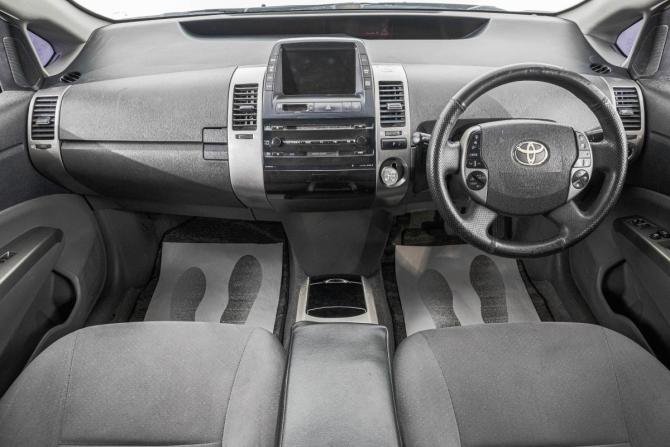 Toyota Prius II Рестайлинг (XW20) с пробегом 2007 года, цена 689 000 рублей, 160000 км, лифтбек, Автокод Объявления