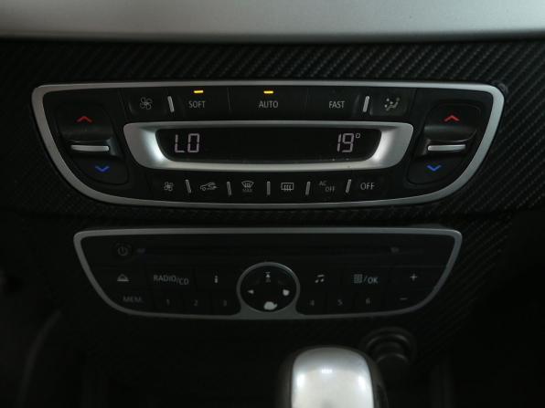Renault Fluence I с пробегом 2012 года, цена 397 000 рублей, 271000 км, седан, Автокод Объявления