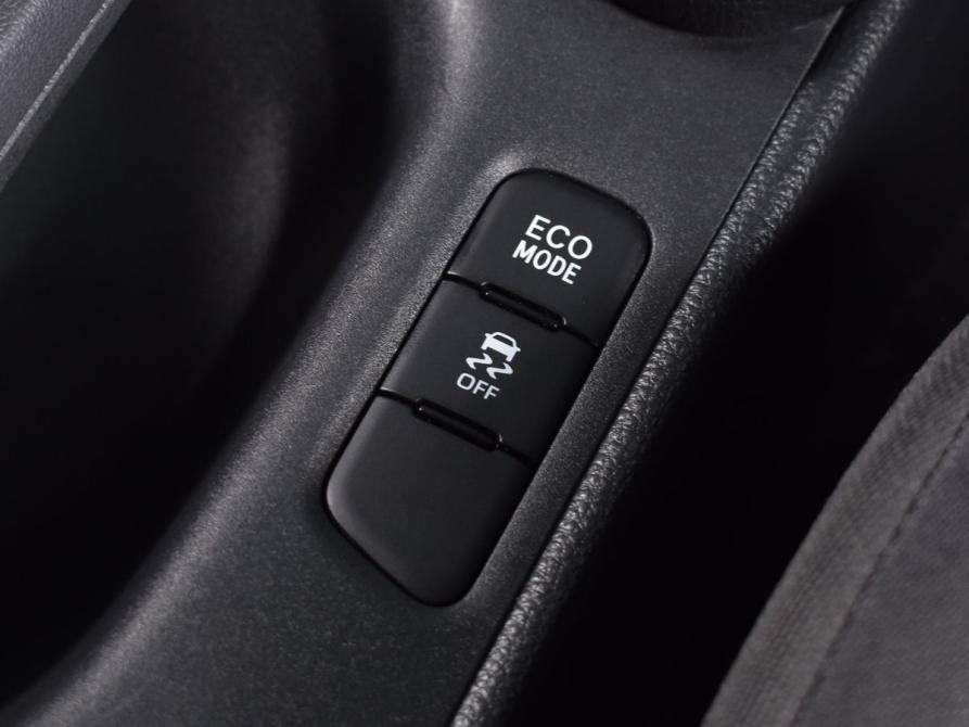 Toyota Yaris IV Кемерово  - изображение 19