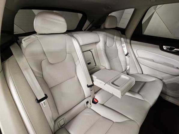 Volvo XC60 II с пробегом 2019 года, цена 3 900 000 рублей, 49385 км, внедорожник, Автокод Объявления