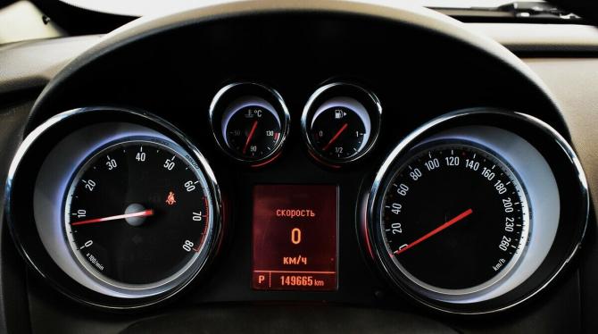 Opel Astra J Рестайлинг с пробегом 2014 года, цена 840 000 рублей, 149665 км, хэтчбек, Автокод Объявления