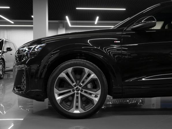 Audi Q8 I (4M) Рестайлинг с пробегом 2025 года, цена 13 600 000 рублей, 50 км, внедорожник, Автокод Объявления