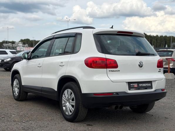 Volkswagen Tiguan I с пробегом 2011 года, цена 955 000 рублей, 132000 км, внедорожник, Автокод Объявления