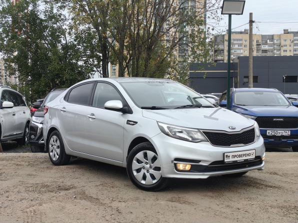 Kia Rio III Рестайлинг с пробегом 2017 года, цена 1 049 000 рублей, 196000 км, седан, Автокод Объявления