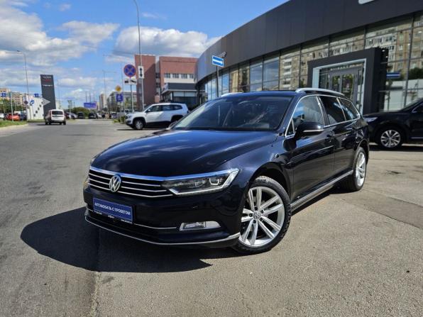 Volkswagen Passat B8 Рестайлинг с пробегом 2019 года, цена 1 900 000 рублей, 241920 км, универсал, Автокод Объявления