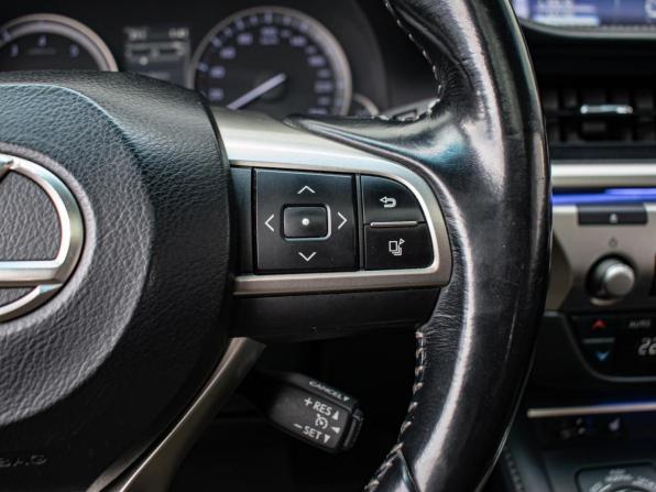 Lexus ES VI Рестайлинг с пробегом 2016 года, цена 2 100 000 рублей, 202028 км, седан, Автокод Объявления