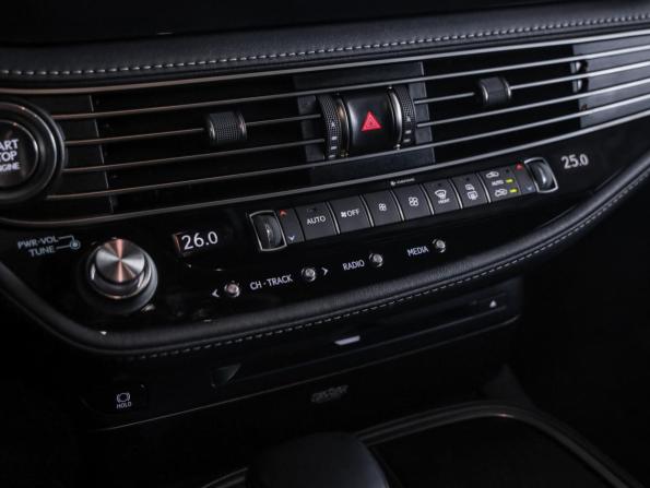 Lexus LS V Рестайлинг с пробегом 2021 года, цена 5 583 071 рубль, 158389 км, седан, Автокод Объявления