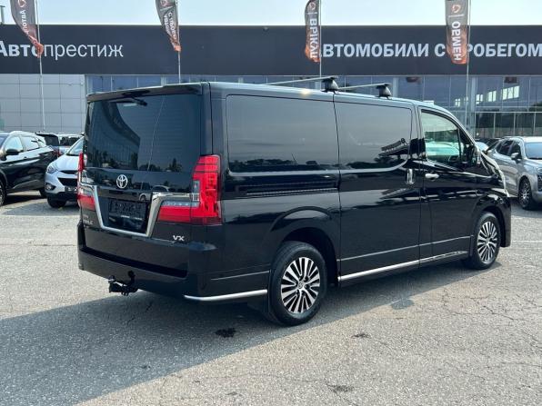 Toyota HiAce H300 с пробегом 2021 года, цена 7 400 000 рублей, 47475 км, минивэн, Автокод Объявления