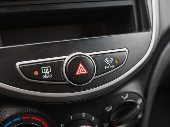 Hyundai Solaris I с пробегом 2012 года, цена 749 000 рублей, 141673 км, седан, Автокод Объявления