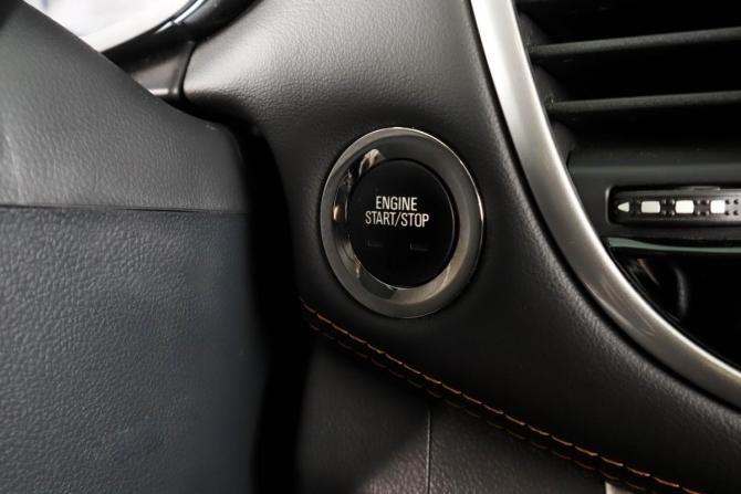 Chevrolet Trax I Рестайлинг с пробегом 2020 года, цена 1 899 000 рублей, 94121 км, внедорожник, Автокод Объявления