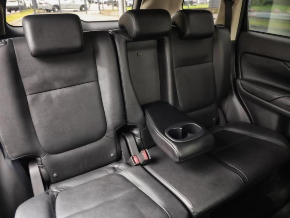 Mitsubishi Outlander III Рестайлинг 2 с пробегом 2016 года, цена 1 969 777 рублей, 108000 км, внедорожник, Автокод Объявления