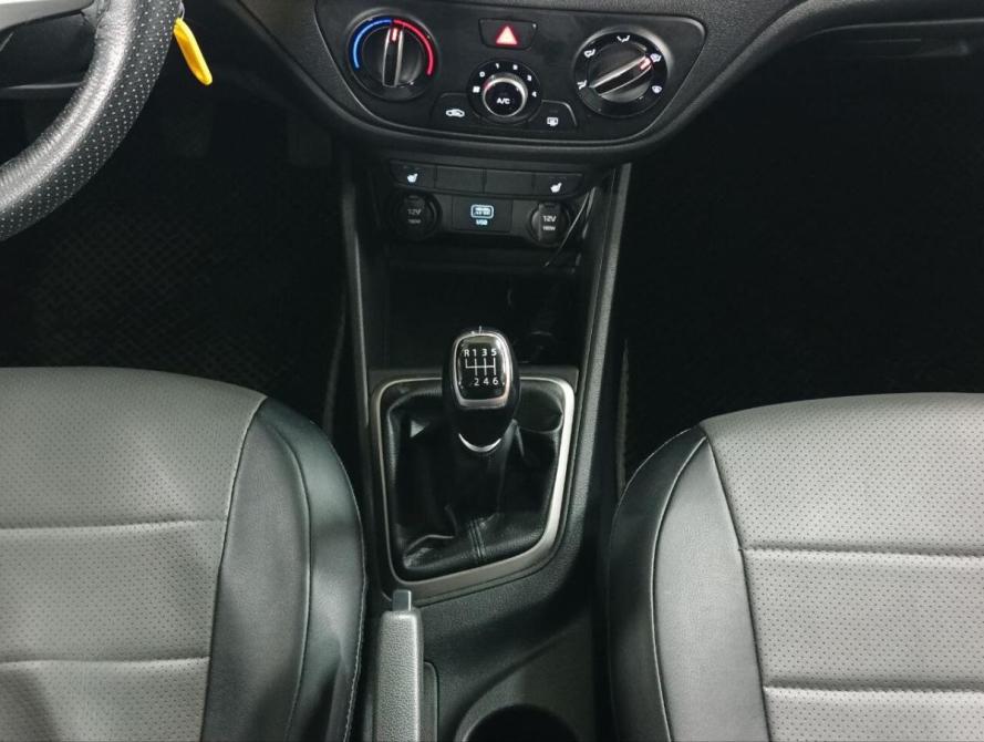 Hyundai Solaris II Санкт-Петербург  - изображение 17