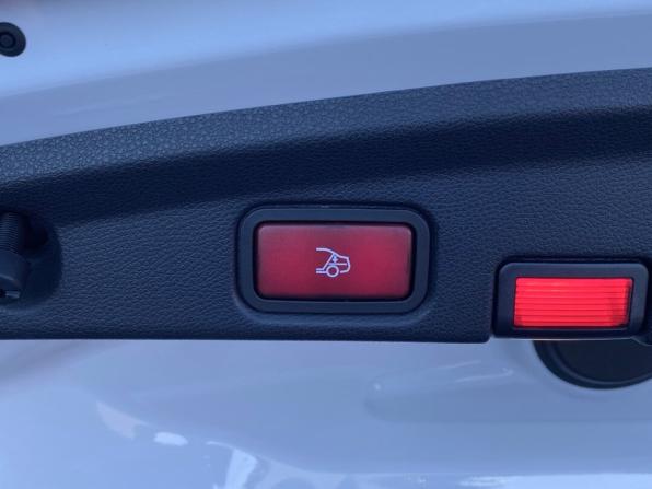 Mercedes-Benz E-Класс V (W213 S213 C238) Рестайлинг с пробегом 2021 года, цена 8 990 000 рублей, 5921 км, кабриолет, Автокод Объявления