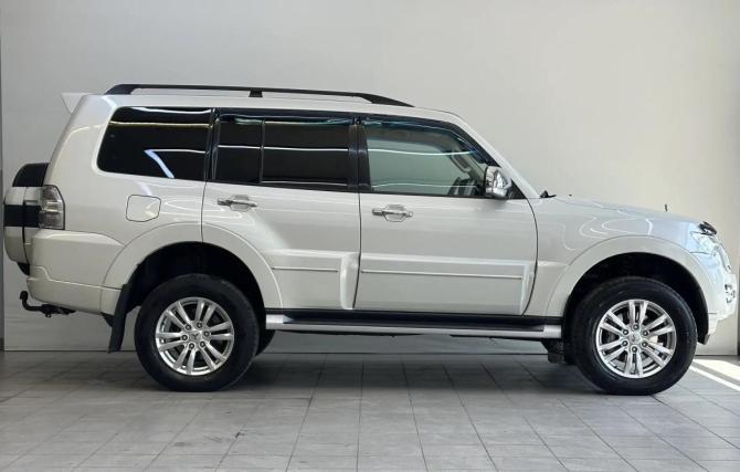 Mitsubishi Pajero IV Рестайлинг 2 с пробегом 2019 года, цена 3 785 000 рублей, 124027 км, внедорожник, Автокод Объявления