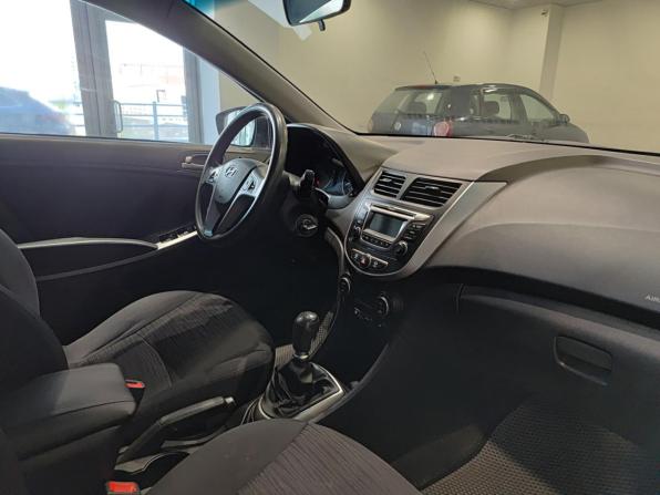 Hyundai Solaris I Рестайлинг с пробегом 2016 года, цена 680 000 рублей, 131591 км, седан, Автокод Объявления