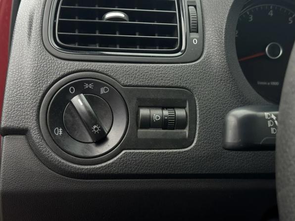 Volkswagen Polo V с пробегом 2012 года, цена 719 000 рублей, 65599 км, седан, Автокод Объявления