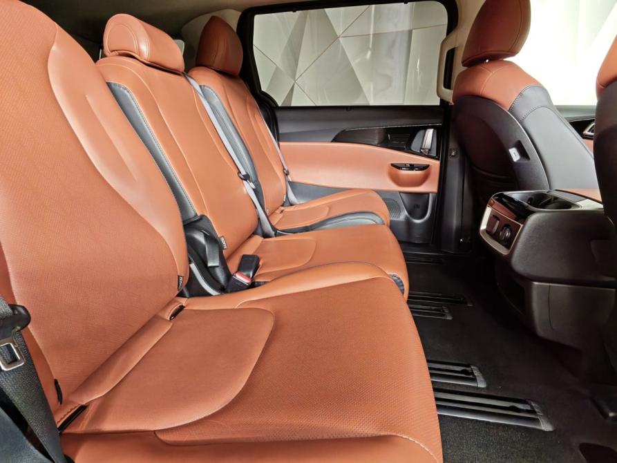 Kia Carnival IV Москва  - изображение 16