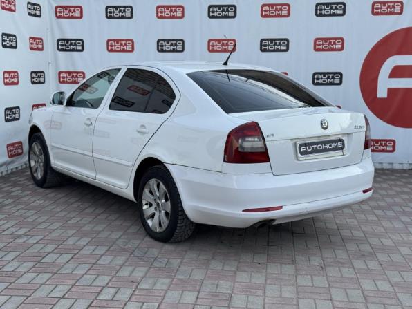 Skoda Octavia II (A5) Рестайлинг с пробегом 2011 года, цена 534 990 рублей, 273500 км, лифтбек, Автокод Объявления