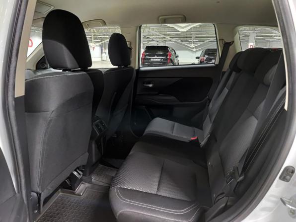 Mitsubishi Outlander III Рестайлинг 3 с пробегом 2019 года, цена 2 150 000 рублей, 92301 км, внедорожник, Автокод Объявления