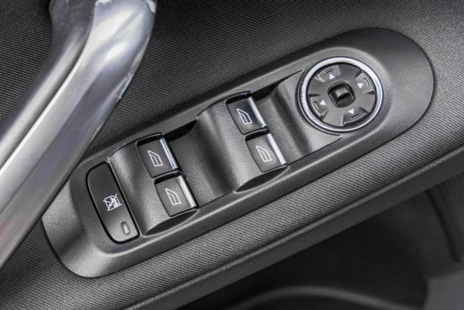 Ford Mondeo IV Рестайлинг с пробегом 2012 года, цена 699 000 рублей, 230000 км, седан, Автокод Объявления