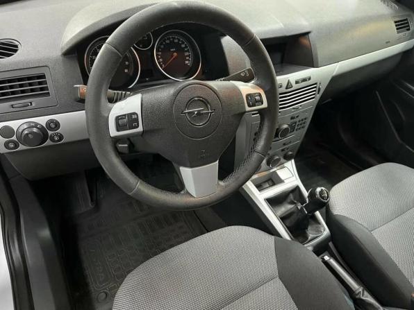 Opel Astra H Рестайлинг с пробегом 2013 года, цена 429 710 рублей, 213899 км, седан, Автокод Объявления
