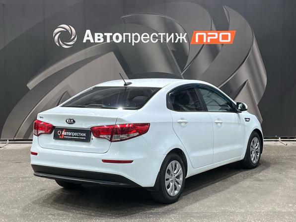 Kia Rio III Рестайлинг с пробегом 2017 года, цена 890 000 рублей, 147520 км, седан, Автокод Объявления