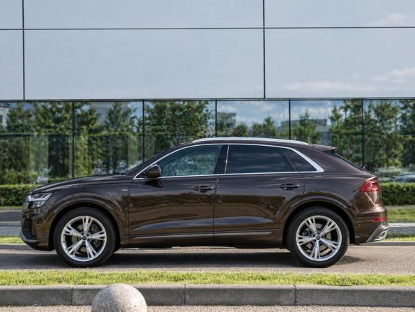 Audi Q8 I (4M) с пробегом 2019 года, цена 5 439 000 рублей, 91118 км, внедорожник, Автокод Объявления