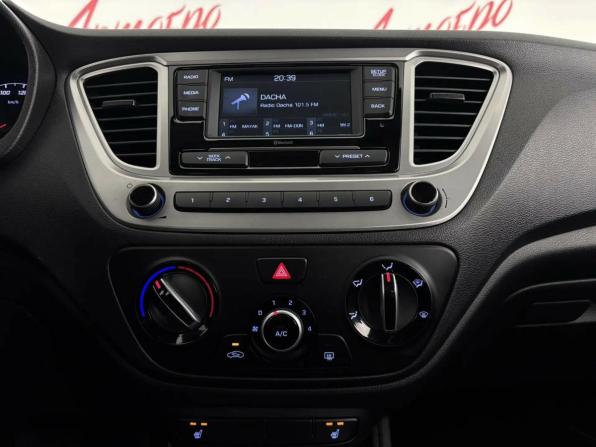 Hyundai Solaris II Рестайлинг с пробегом 2022 года, цена 1 579 000 рублей, 56982 км, седан, Автокод Объявления