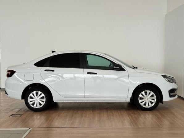 Lada (ВАЗ) Vesta I Рестайлинг (NG) с пробегом 2024 года, цена 1 060 000 рублей, 48932 км, седан, Автокод Объявления
