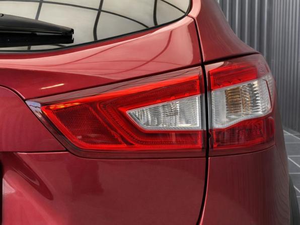 Nissan Qashqai II с пробегом 2015 года, цена 1 397 000 рублей, 136613 км, внедорожник, Автокод Объявления