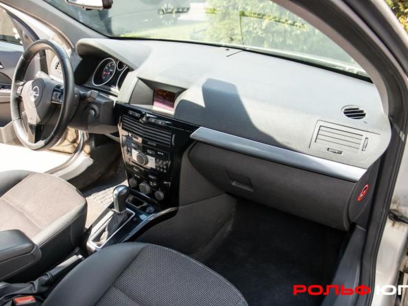 Opel Astra H Рестайлинг с пробегом 2008 года, цена 598 000 рублей, 214670 км, хэтчбек, Автокод Объявления