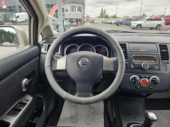 Nissan Tiida I Рестайлинг с пробегом 2011 года, цена 750 000 рублей, 134299 км, хэтчбек, Автокод Объявления