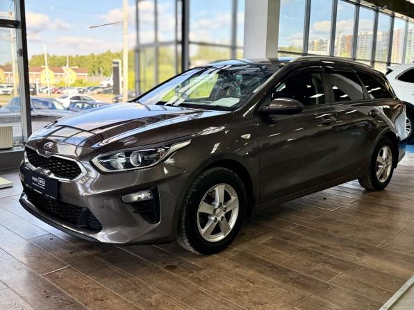 Kia Ceed III с пробегом 2019 года, цена 1 716 000 рублей, 159540 км, универсал, Автокод Объявления