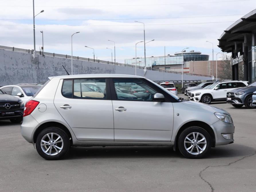 Skoda Fabia II Рестайлинг Москва  - изображение 4