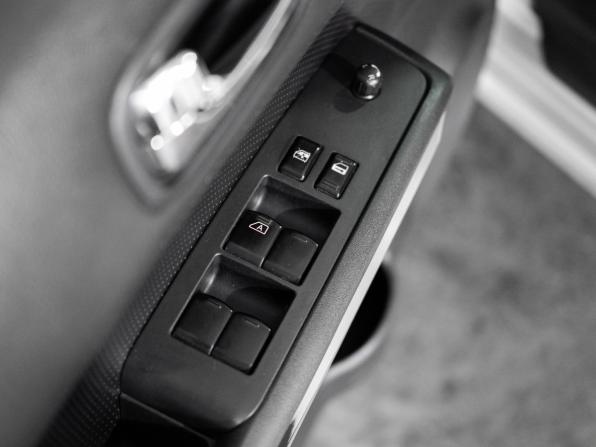 Nissan X-Trail II Рестайлинг с пробегом 2011 года, цена 1 250 000 рублей, 211151 км, внедорожник, Автокод Объявления